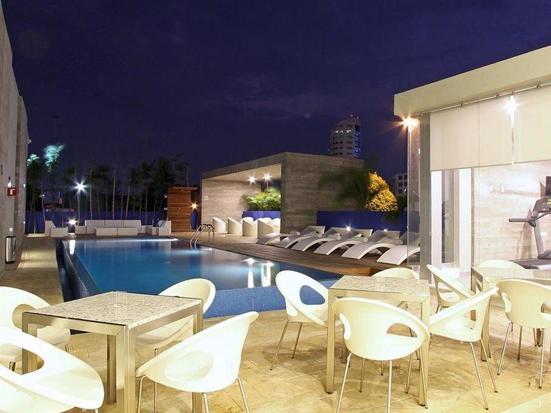 วัน บียาเอร์โมซา 2000 Hotel วิลลาเฮอโมซา ภายนอก รูปภาพ