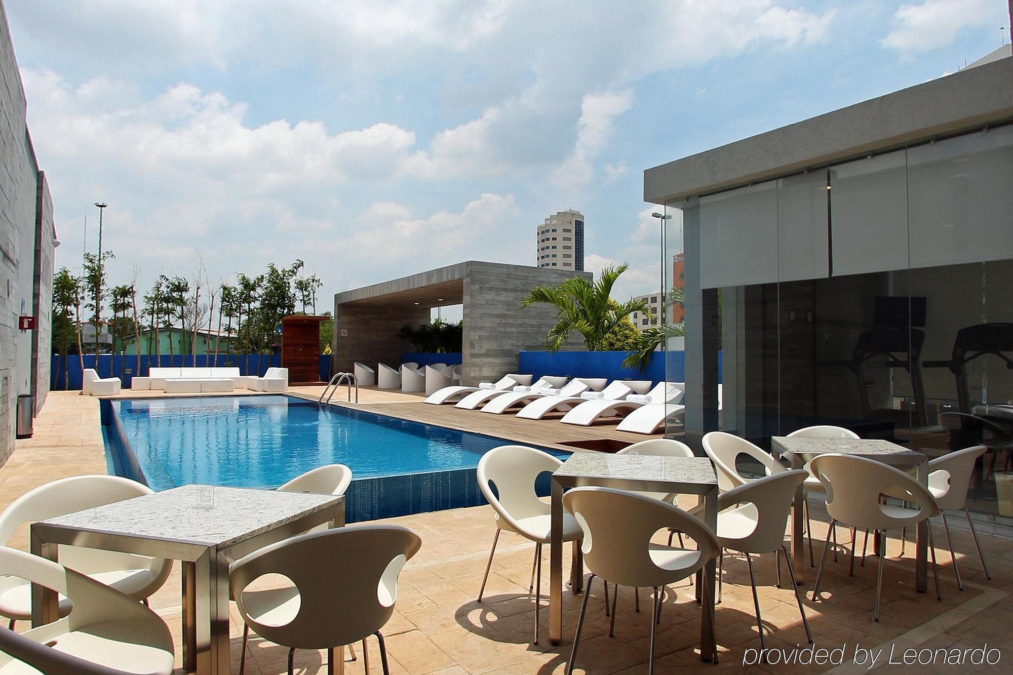 วัน บียาเอร์โมซา 2000 Hotel วิลลาเฮอโมซา ภายนอก รูปภาพ