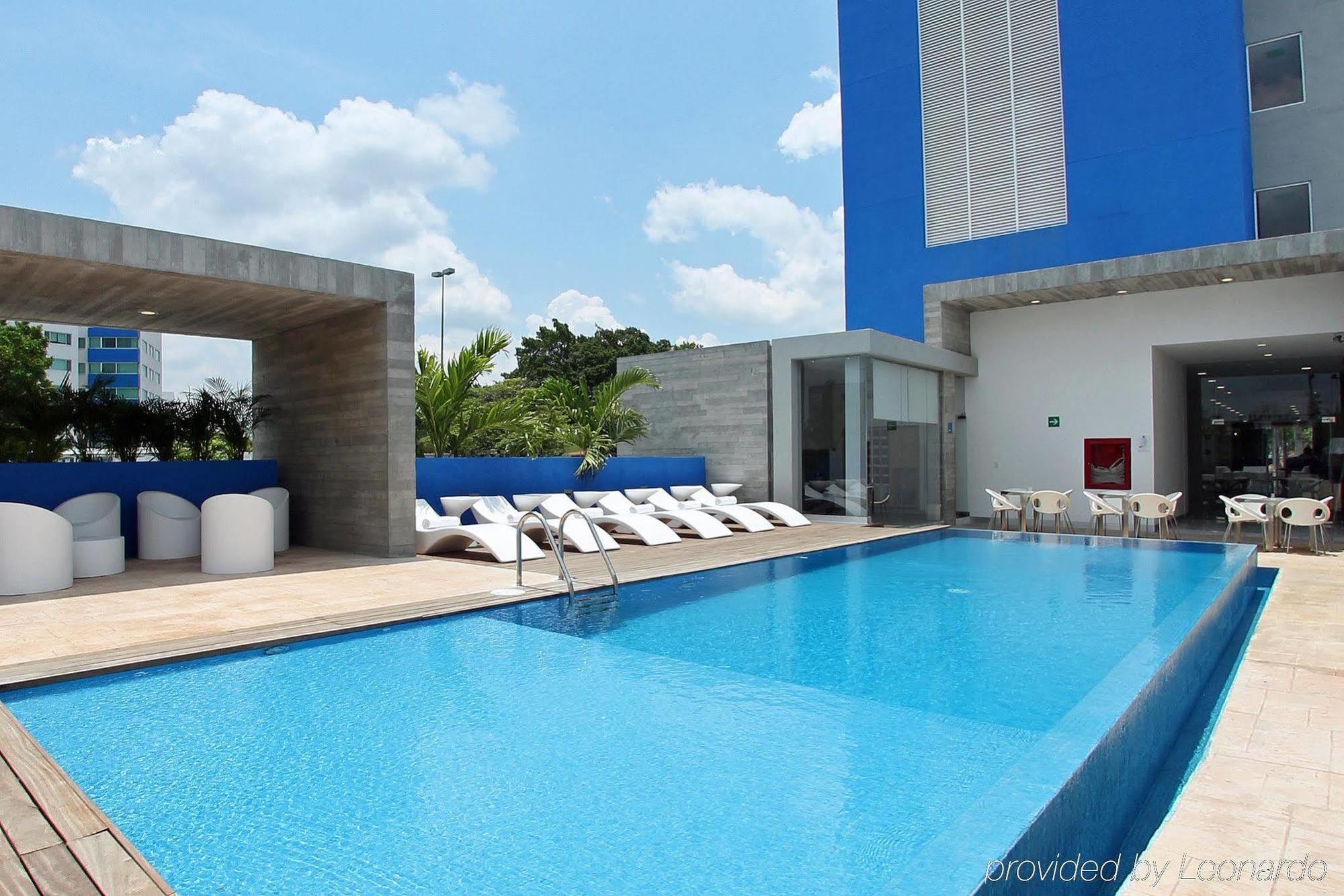 วัน บียาเอร์โมซา 2000 Hotel วิลลาเฮอโมซา ภายนอก รูปภาพ